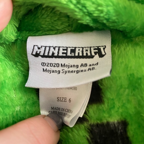 Minecraft Bathrobe - Picture 2 of 2